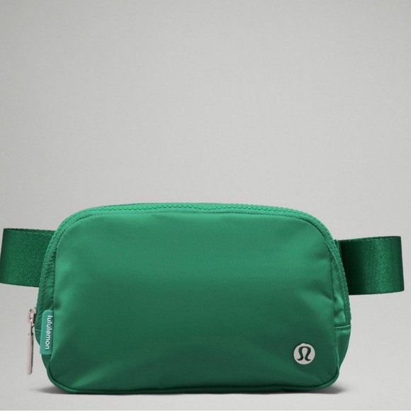 lululemon athletica Other - Lululemon Everywhere Belt Bag 1L